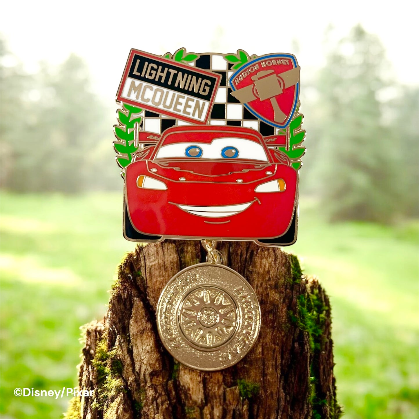 コレクションピンバッジ カーズ ライトニング・マックィーン