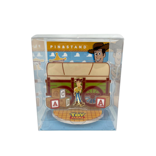 飾れるピンズ TOY STORY ウッディ
