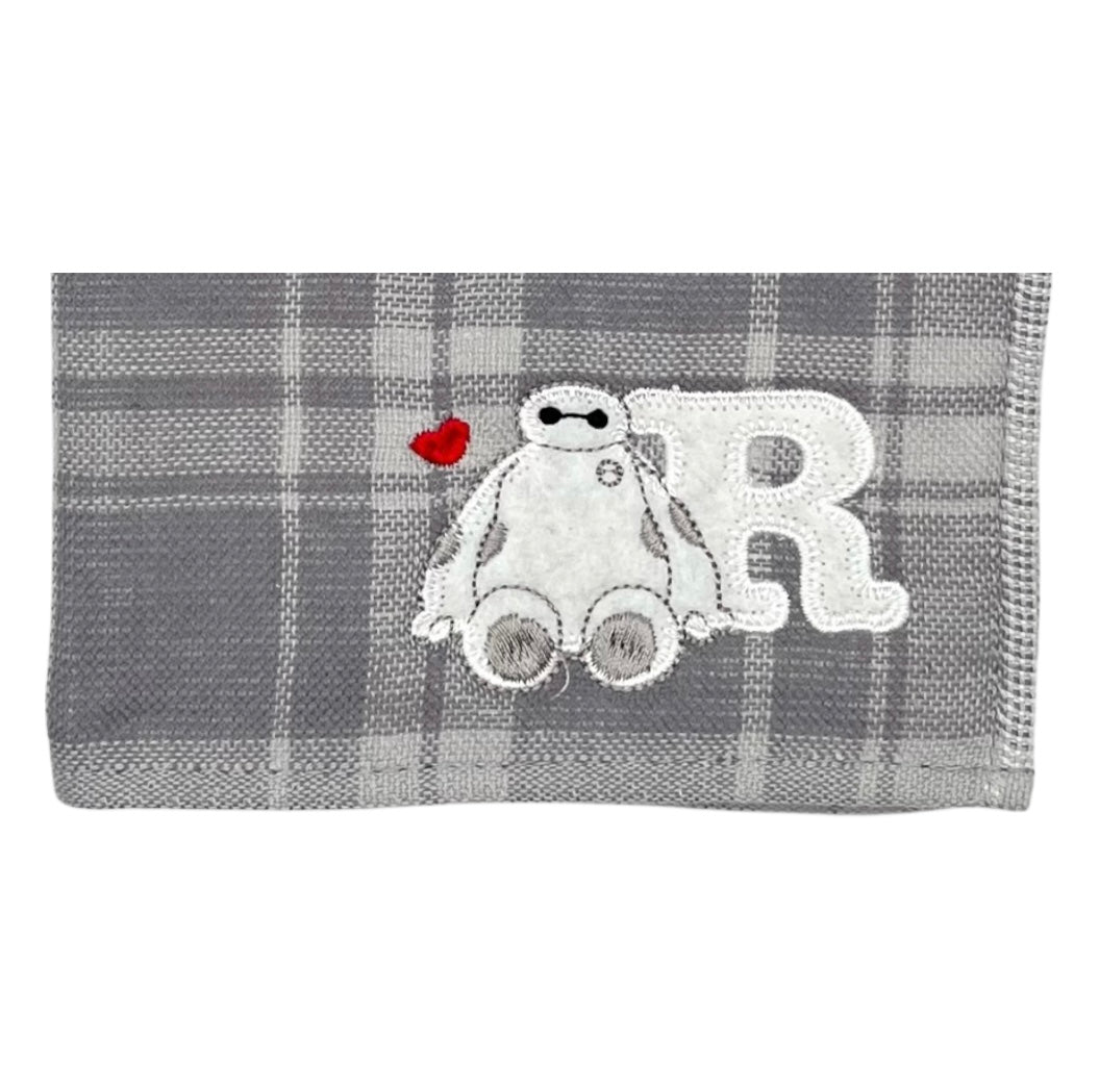 タオルハンカチ　イニシャルチェック　ベイマックス（R）