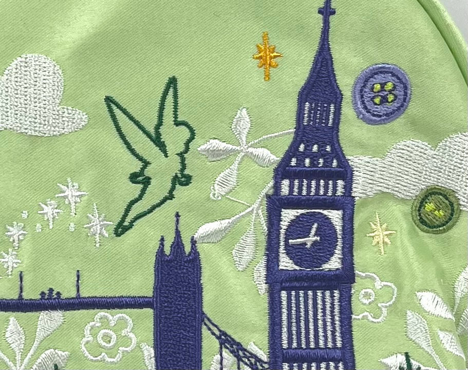 ポーチ　アイコニックロンドン　ピーターパン