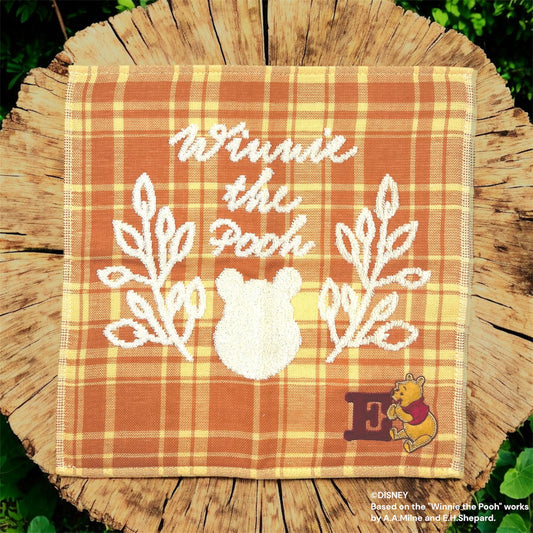 タオルハンカチ　イニシャルチェック　プー（E）