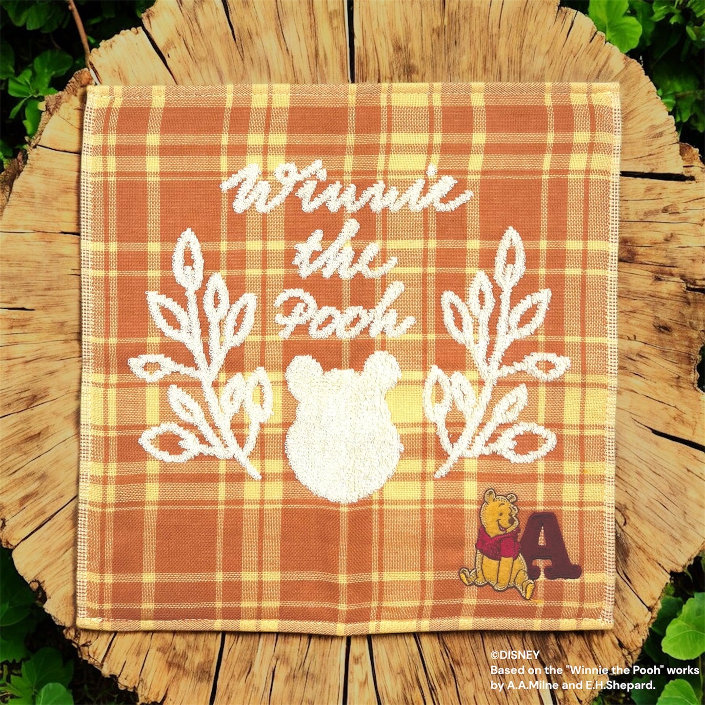 タオルハンカチ　イニシャルチェック　プー（A）