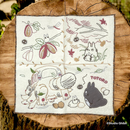 ミニタオル　秋のいろどり　となりのトトロ