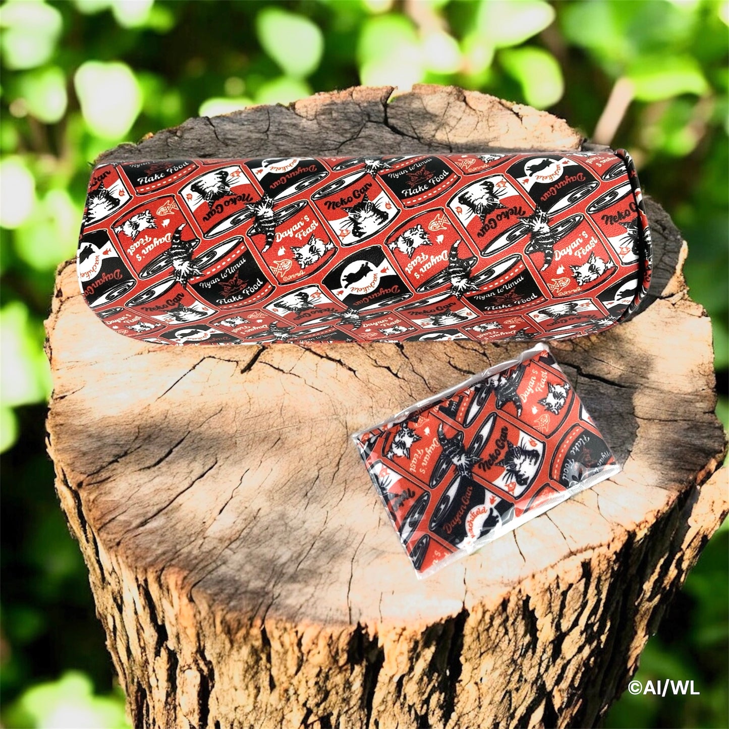 スタンドになるメガネケース　猫缶　わちふぃーるど