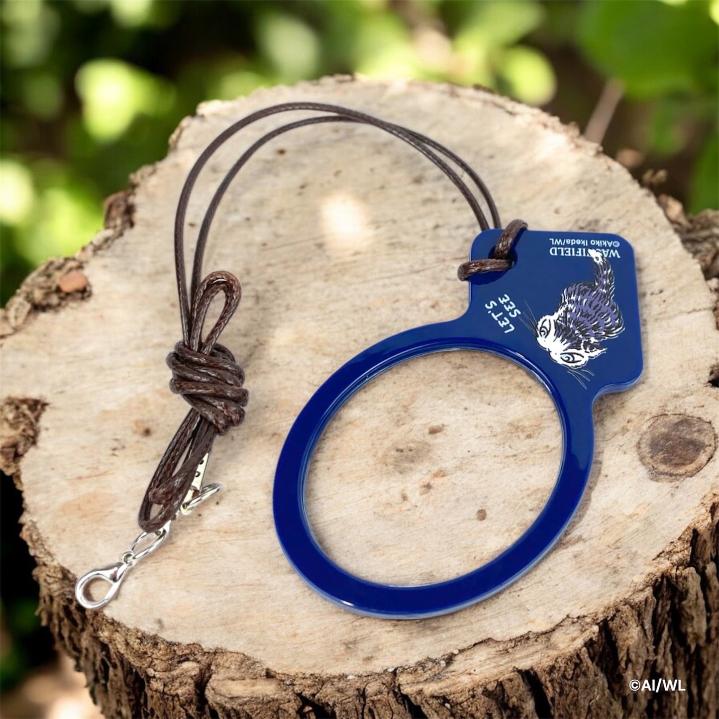 リーディングルーペ　見上げ　わちふぃーるど