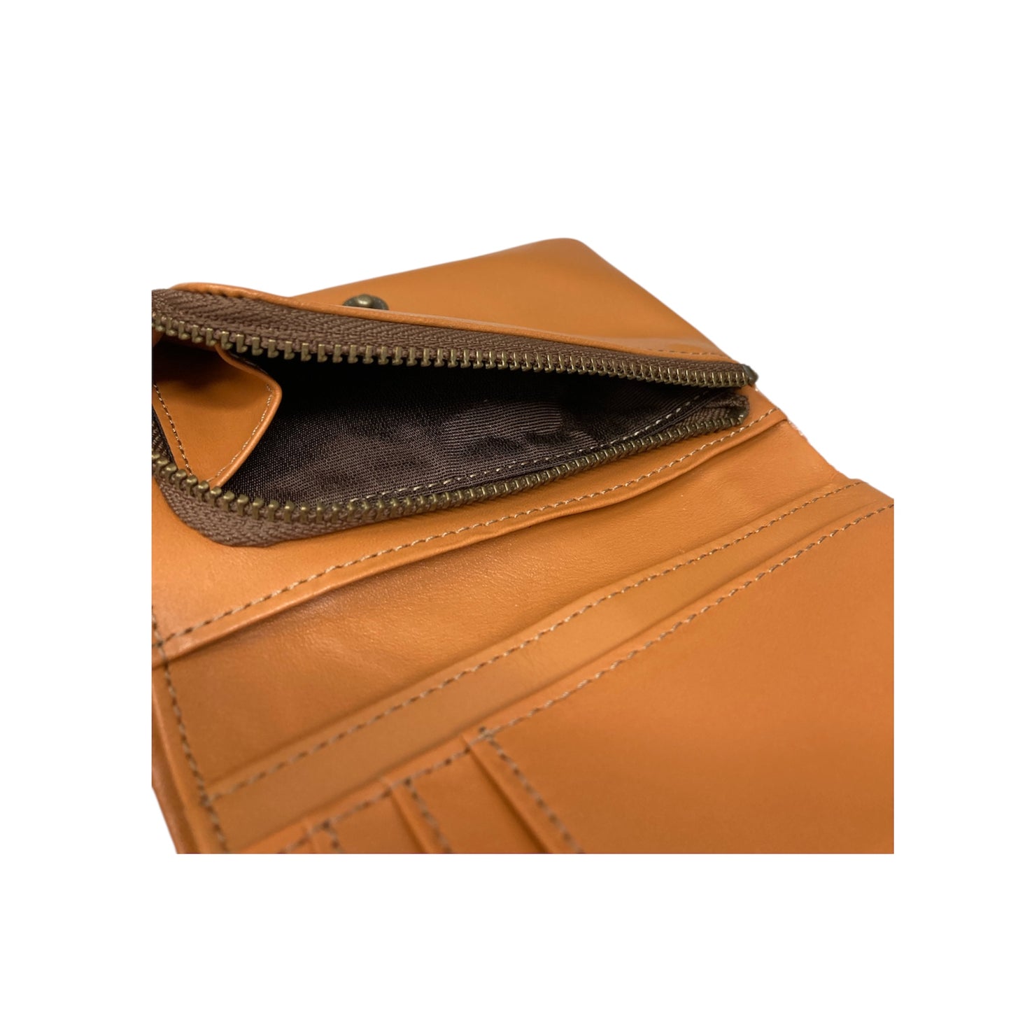 2つ折り財布　シギショアラ　わちふぃーるど