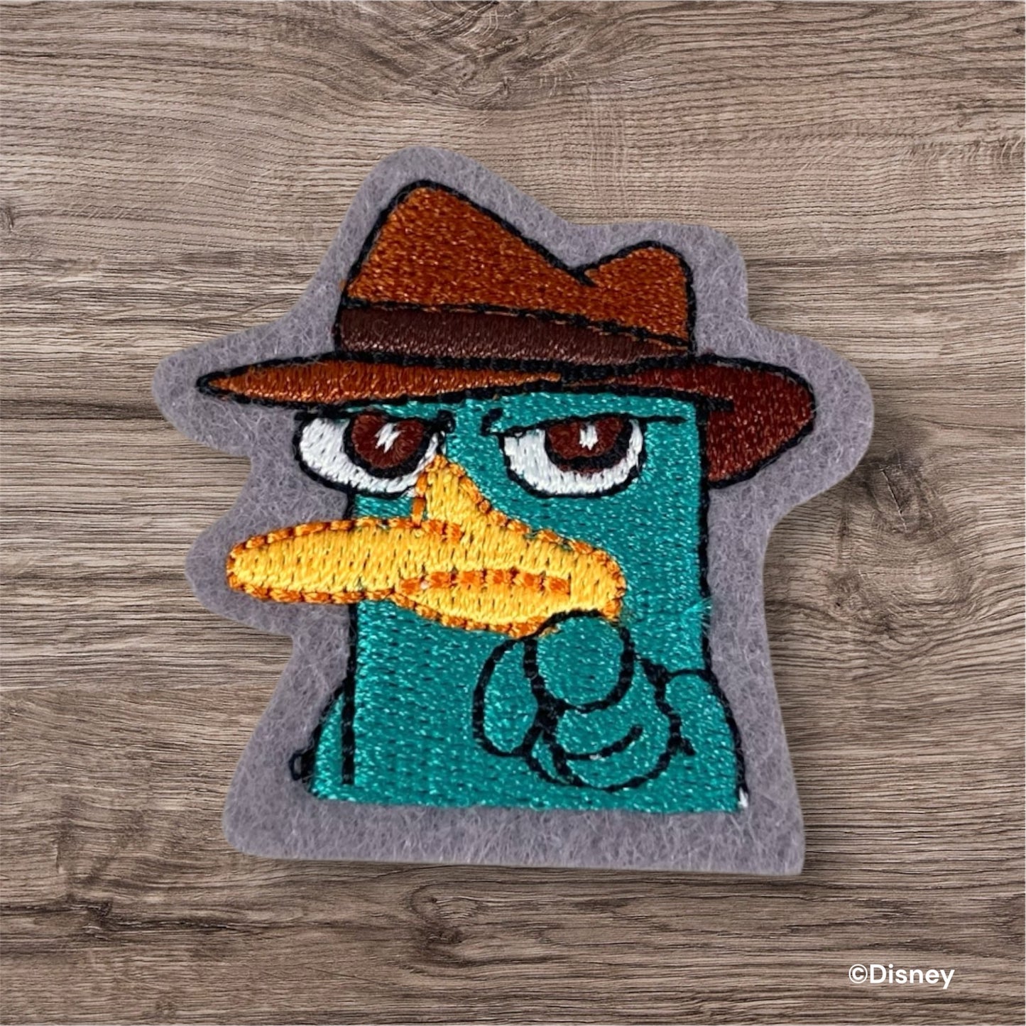 刺繍ワッペン　フィニアスとファーブ　エージェント P　3
